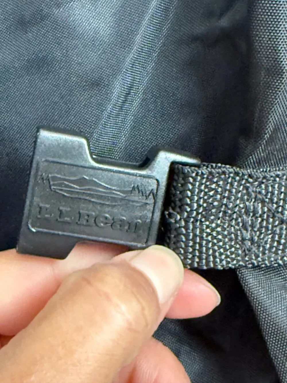 L.L. Bean Garment Travel Luggage Bag Shoulder Strap Black Style M541